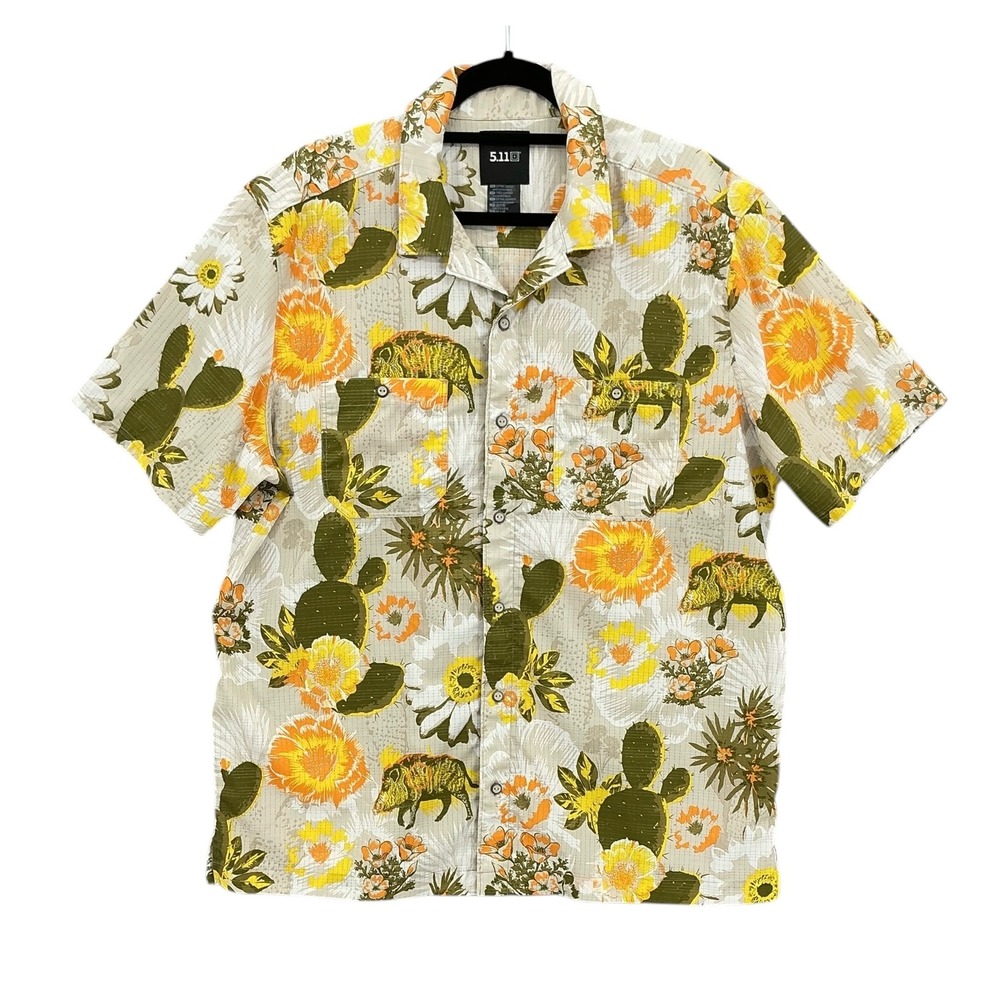 5.11 Tactical Mens XL Shirt Hog Hunters Print Short Sleeve